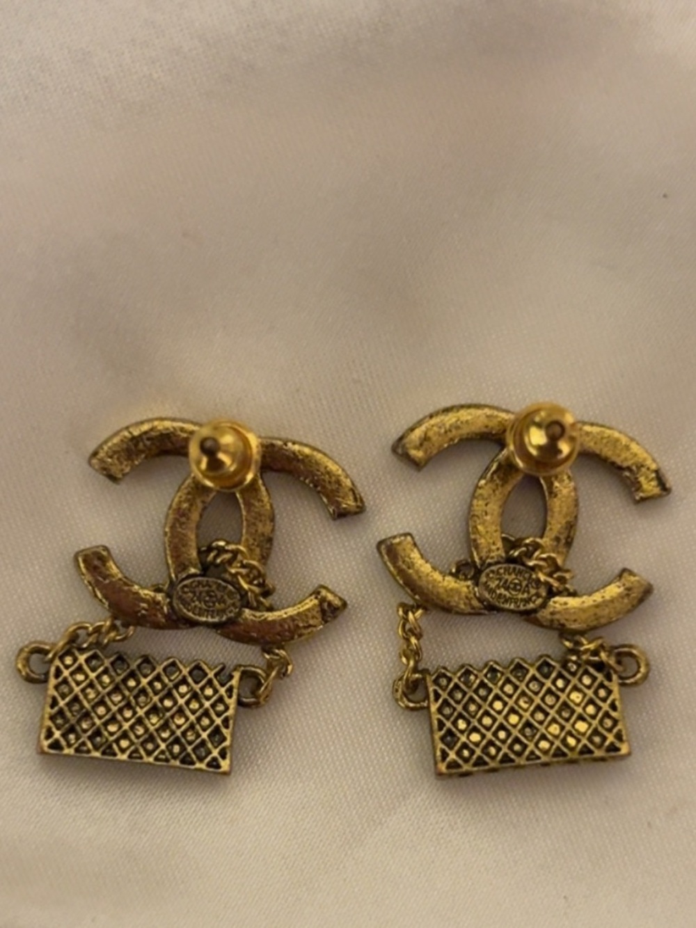 Gold-Tone C Earrings with Quilted Handbag Charm! - Picture 2 of 2